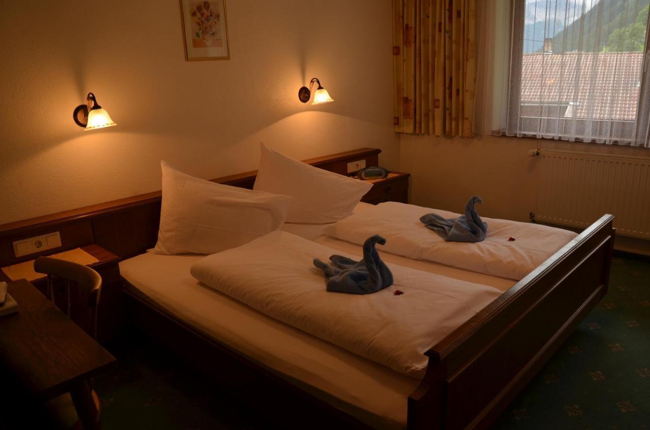Gasthof "Zur Gemuetlichkeit" Bschlabs ภายนอก รูปภาพ