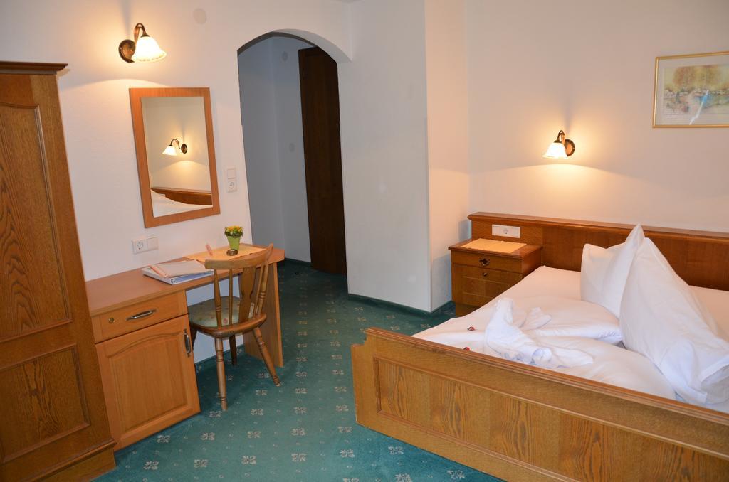Gasthof "Zur Gemuetlichkeit" Bschlabs ภายนอก รูปภาพ