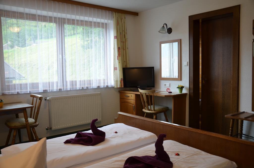 Gasthof "Zur Gemuetlichkeit" Bschlabs ภายนอก รูปภาพ